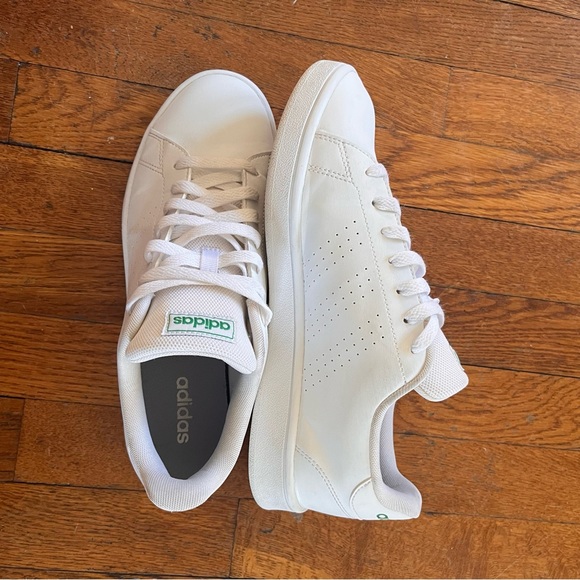 Men’s White Adidas Sneakers - Picture 5 of 5